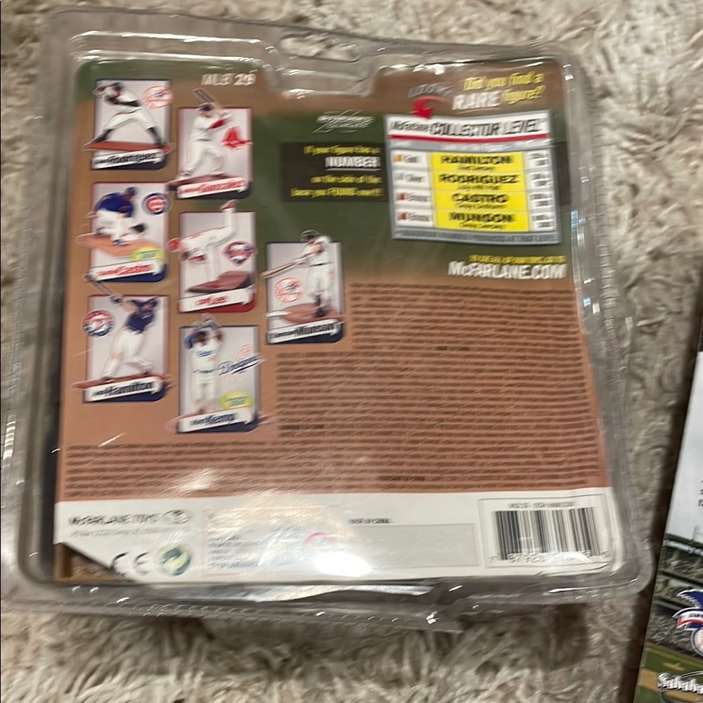 Baseball Card and statue - Picture 7 of 9